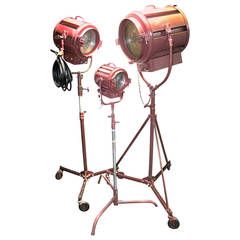 Authentic Hollywood Motion Picture Studio Vintage Spotlights, Array on Stands Vintage Spotlight, Vintage Floor Lamps, Fotocamere Vintage, Studio Floor Lamp, 1950s Hollywood, Studio Floor, Hollywood Lights, Industrial Floor Lamps, Vintage Light Fixtures