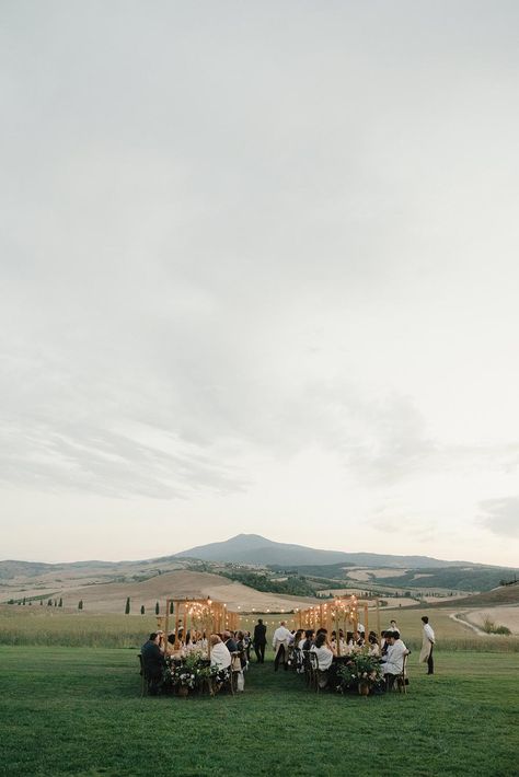 italian destination wedding tuscany Wedding Dolomites, Family Style Reception, Tuscan Villa Wedding, Italian Farm, Tuscan Hills, Italian Destination Wedding, Events Place, Hills Wedding, Tuscan Villa