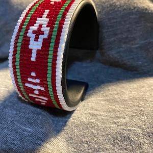 Navajo Sash Belt, Navajo Basket, Beaded Keychains Patterns, Navajo Wedding, Native American Wedding, Native Beading, Beading Crafts, Native Beadwork, Jewerly Making