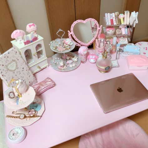 Pink Vanity, Kawaii Bedroom, Bedroom Upgrade, Cute Bedroom Ideas, Cute Desk, Pastel Room, Kawaii Room, Cute Room Ideas, Cute Bedroom Decor