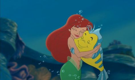 Ariel and Flounder Eric Fanart, Ariel Fanart, Melody Little Mermaid, Princesa Ariel Disney, Jodi Benson, Mermaid Wallpaper, Mermaid Cartoon, Ariel And Flounder, Disney Enchanted