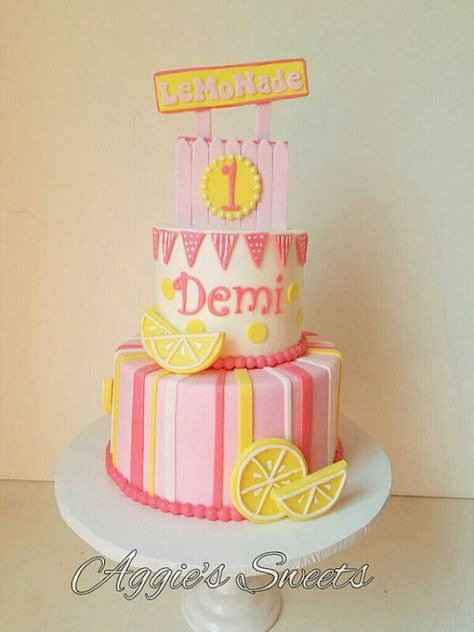 Lemonade Party Decorations, Pink Lemonade Stand, Pink Lemonade Frosting, Pink Lemonade Pie, Lemonade Stand Birthday Party, Lemonade Stand Birthday, Lemonade Stand Party, Birthday Cake Video, Pink Lemonade Cake