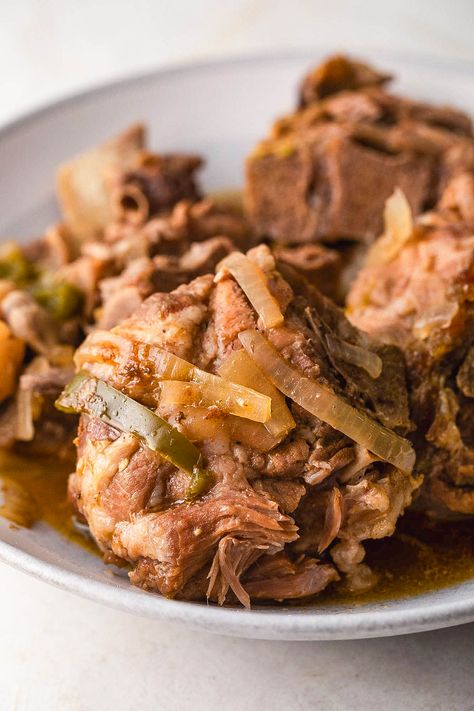 Soul Food Sunday Dinner Ideas, Neck Bones Recipe, Soul Food Thanksgiving, Southern Pinto Beans Recipe, Pork Neck Bones Recipe, Soul Food Sunday, Cabbage Recipes Southern, Sunday Dinner Ideas, Southern Mac And Cheese