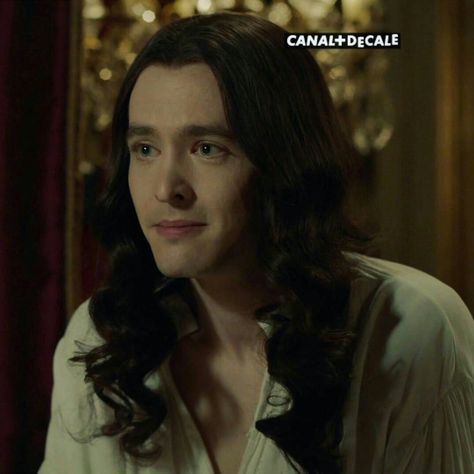 Alexander Vlahos Versailles, Versailles Bbc, Alex Vlahos, Alexander Vlahos, Versailles Tv Series, George Blagden, The Vampire Chronicles, Gay Aesthetic, Aesthetic People