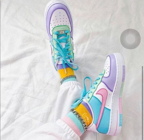 spring running shoes cute fashion Blue Nike Air Force, Winter Sneakers Outfit, Men Nike Shoes, Nike Shoes Huarache, Casual Winter Boots, Jimmy Choo Sneakers, Nike Custom, Air Force Shoes, Sneakers Multicolor