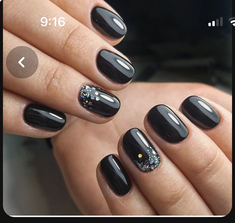 Black Nails With Glitter Cuticle, Black Nail Designs Matte And Gloss, Black Base Nails, Cute Colourful Nails, Dark Grey Nails With Design, Black Dip Powder Nails Short, Black Dip Nails Ideas, Dark Moody Nails, Black Gel X Nails