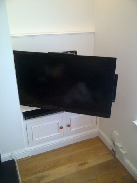 Tv On Arm Bracket Living Room, Tv On Bracket In Corner, Tv Bracket Ideas Tv Wall Mount, Tv Alcove, Tv Solutions, Alcove Ideas Living Room, Alcove Ideas, Lounge Tv, Alcove Shelves