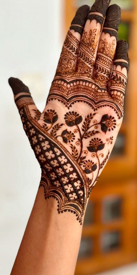 Simple And Unique Mehndi Designs, Mhndi Dsgns Unique, Simple Front Hand Mehndi Designs, Mehndi Front Hand, Front Hand Simple Mehndi Designs, Front Hand Simple Mehndi, Front Hand Mehndi Designs, Arab Mehndi, Front Hand Mehndi