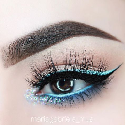 Winter Make-up, Winter Make Up, Dragon Makeup, Make Up Designs, Blue Makeup Looks, Colorful Eye Makeup, Winter Makeup, Make Up Looks, Eye Makeup Art