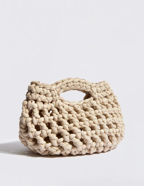 Chunky Crochet Bag, Braided Crochet, Paper Bag Design, Rich Design, Packing Hacks Clothes, Crochet Shoulder Bags, Crochet Bag Tutorials, Waterproof Pouch, Crochet Handbag