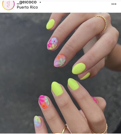 Summer Nails 2023, White Gel Nails, Neon Acrylic Nails, Neon Green Nails, Nails Art Designs, Summer Gel Nails, Pink Gel, Summery Nails, Gel Nail Colors