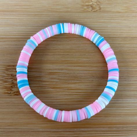 Cotton Candy Clay Bead Bracelet, Diy Bracelet Ideas With Beads, How To Make Bracelets, Claybead Bracelet, Bracelet Ideas With Beads, Ideas With Beads, Diy Bracelet Ideas, Bracelet Combos, Handmade Jewelry Display