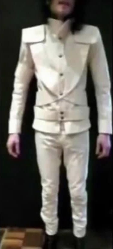 Michael Jackson Michael Jackson 2009 Rare, Michael Jackson 2009, Kenny Ortega, Michael Jackson Rare, Tour Outfits, June 19, Michael Jackson, Peter Pan, Suit Jacket