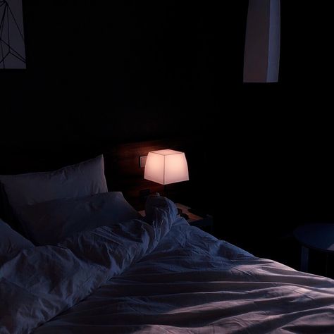 pint — marktemelon Messy Bed, Dream House Rooms, House Room, Dark Room, Night Aesthetic, Room Aesthetic, Future House, Dark Aesthetic, Room Inspo