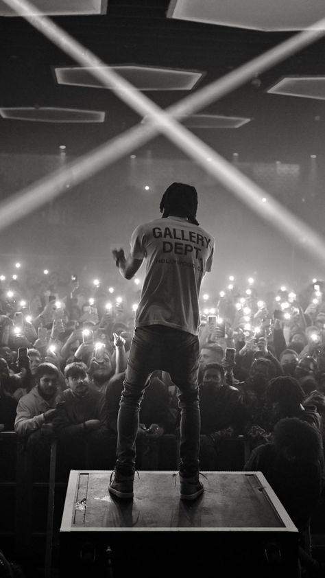 Polo G And Lil Tjay Wallpaper, Polo G Black And White, Polo G Wallpaper Aesthetic, Polo G Wallpaper Iphone, Polo G Concert, Polo G Poster, Lil Tjay Concert, Lil Tjay Wallpapers, Polo G Wallpaper