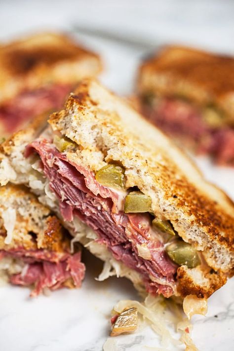 Corned Beef Reuben Sandwich Corn Beef Reuben Sandwich, Light Lunch Recipes, Corned Beef Reuben, Reuben Sandwich Recipe, Homemade Corned Beef, Salad Appetizer Cups, Reuben Sandwich, Simple Sandwiches, Hearty Dinner