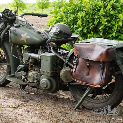 Army Motorcycle, Harley Davidson Wla, Мотоциклы Harley Davidson, Motorcycle Camping Gear, Harley Davidson Artwork, Military Motorcycle, Vintage Harley Davidson Motorcycles, Antique Motorcycles, Classic Harley Davidson