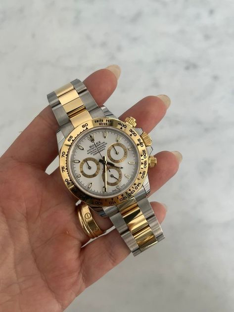 Daytona Rolex Men, Rolex Daytona Women, Rolex Daytona Two Tone, Rolex Two Tone, Men Watches Classy, Rolex Daytona Watch, Jewellery Photo, Rolex Women, Classy Watch