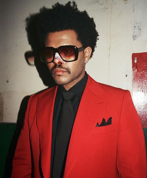 Starboy The Weeknd, The Weeknd Poster, Wine Tote Bag, Red Suit, Fantasias Halloween, Can Holders, Poster Retro, Isle Of Man, After Hours