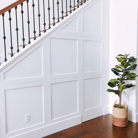 Paneled hidden door under stairs Amanda (@theoregonfarmhouse) • Instagram photos and videos Hidden Door Under Stairs, Coat Closet Under Stairs, Stairs Hidden Storage, Door Under Stairs, Staircase Paneling, Space Under The Stairs, Closet Under Stairs, Space Under Stairs, Staircase Storage