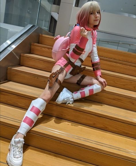 Gwen Pool Cosplay, Gwenpool Cosplay, Gwen Pool, Spider Gwen Cosplay, Anime Maid, Alt Girls, Makeup Clothes, Human Poses Reference, Human Poses