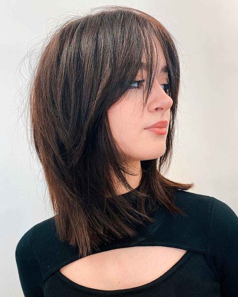 Mid Length Haircut For Fine Thinning Hair, Midlength Haircuts For Fine Hair Straight, Medium Haircuts For Thick Hair Women, Shag Fine Straight Hair, Short Hair Layers With Curtain Bangs, Straight Hairstyles Shoulder Length, Mid Straight Hair, Fine Straight Hair Haircuts Medium, Mid Hair Hairstyles