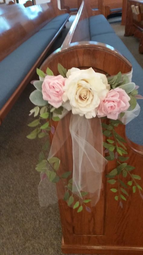 Church Pew Decorations, Wedding Pew Decorations, Church Aisle, Pew Bows Wedding, Wedding Church Decor, Pew Decorations, Wedding Pews, Church Wedding Flowers, Pew Ends