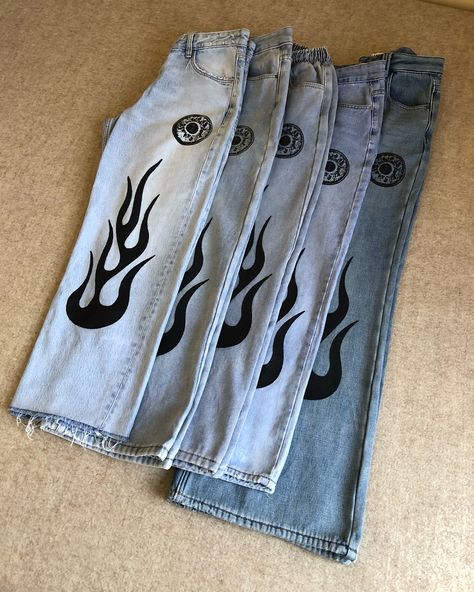 New Drop👖👖👖👖👖🔥🔥🔥. @amagon_uks #amagon_uks . Hand painted & screen printed embroidery ~Plastisol opaque paints Location: Machinga Complex, Block A-42 📞/WhatsApp me 💬: +255622455730 . . . . . #hypebeast #art #viral #explore #2024 #streetwear #trendfashion #printedjeans #fire #foryou #highsnobiety #customjeans #pinterest #reworkedvintage #fireart #monogram #y2k #streetwearbrand #outfitsociety #diy #fashionstyle #y2kfashion #popular #handmade #screenprinted #love #trending #viralpost #amagonukscu... Zodiac Pants, 2024 Streetwear, Hypebeast Art, Printed Embroidery, Screen Painting, Custom Jeans, Reworked Vintage, Fire Art, Printed Jeans