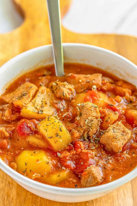 This easy, flavorful, and fully loaded pork stew is a one pot meal made with the whole family in mind! Doesn't get much better than juicy pork chunks, potato, bacon, and veggies simmered in a flavorful broth! Pork Chop Stew, Pork Chunks, To Simply Inspire, Pork Stew Recipes, Pork Pasta, Potato Bacon, Leftover Pork, Pork Stew, One Pot Meal