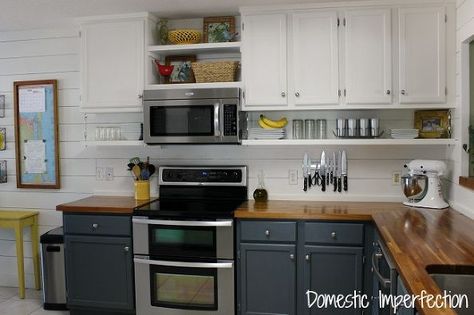 Updating a Kitchen on a Budget - 15 Awesome (& Cheap) Ideas - Refresh Living Builder Grade Kitchen, Galley Kitchen Remodel, Traditional Kitchens, Rental Kitchen, Brown Granite, Kitchen Storage Space, Budget Kitchen Remodel, Gray Cabinets, 아파트 인테리어