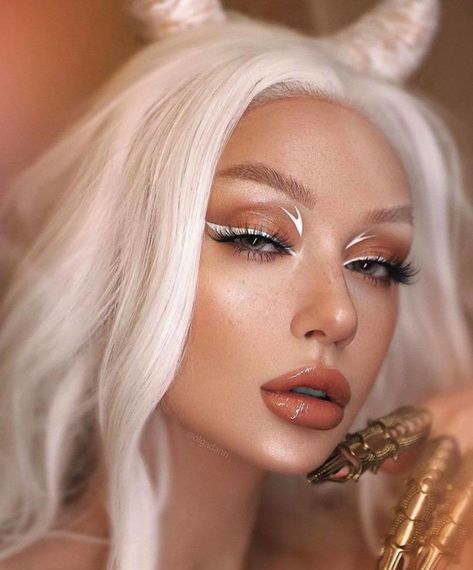 The Most Flattering Eye Makeup Trends Everyone Can Pull Off White Eye Makeup, Black And White Makeup, Boho Makeup, Long Straight Wig, Hydrating Foundation, Neon Makeup, Rave Makeup, Makeup Is Life, White Makeup