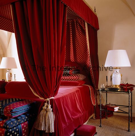 Sumptous red velvet drapes with a red and gold lining hang around this four-poster bed Canopy Bedroom Design, Red Curtains Bedroom, Velvet Curtains Bedroom, Red Velvet Curtains, Canopy Bed Curtains, Dream Bedrooms, Canopy Bedroom, Layered Curtains, Velvet Drapes