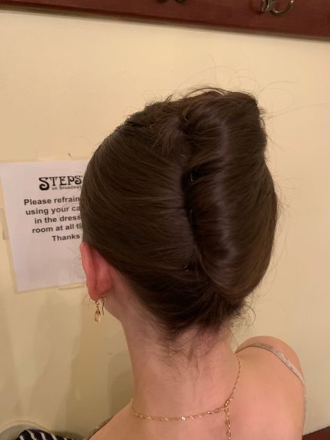 #frenchtwist #ballet #hair Short Hair Ballet Hairstyles, Slick Back Ballet Bun, Ballet Bun With Bangs, Ballet French Twist, Ballet Hairstyles Dancers, Ballet Bun Hairstyles, Dancer Hairstyles, Ballet Buns, Ballet Hair