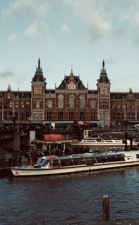 #Travel #AmsterdamCentraal #Nature #Europe #Trip #Life #Wallpaper #wpp #Joy #Amsterdam #Boats #Netherlands #iPhone7 #Canals #Skyline #ShotoniPhone Life Wallpaper, Europe Trip, Paris Skyline, Netherlands, Boats, Amsterdam, Louvre, Vision Board, Paris