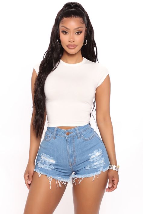 School Varsity Jacket, Bum Shorts, Jodie Joe, Early Fall Outfits, African Recipes, Nigerian Food, Fashion Nova Outfits, Outfits Petite, Current Fashion