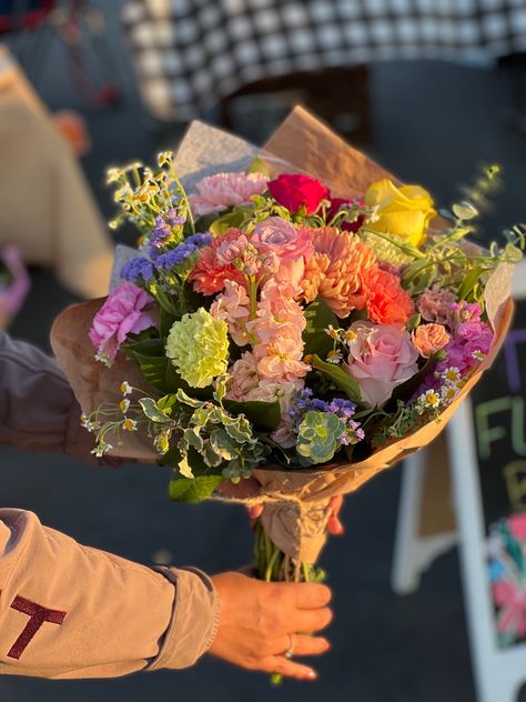 Farmers market flower bouquet with colorful pastel wild flowers Market Flower Bouquet, Flower Bouquet Pastel, Farmers Market Bouquet, Wild Flowers Bouquet, Wildflowers Bouquet, Wild Flower Bouquet, Paul Lahote, Bouquet Pastel, Farmers Market Flowers