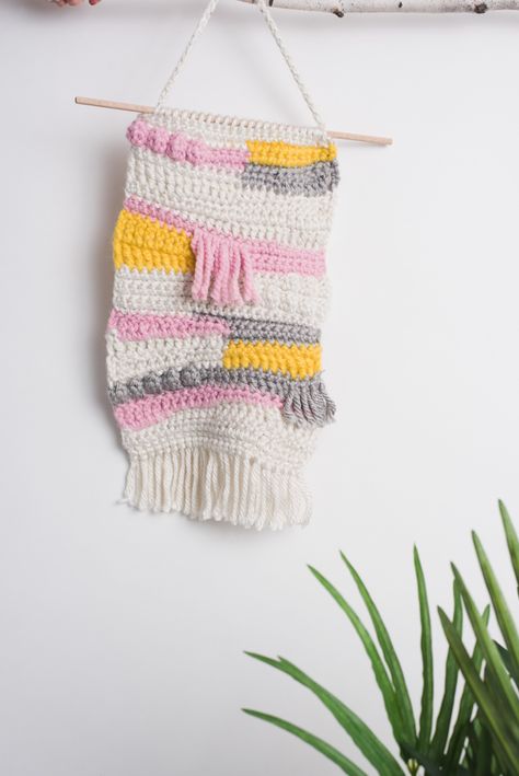 Modern Crochet Wall Hanging - I Like Crochet Cozy Crafts, Bunting Pattern, Crochet Wall Hanging, Bobble Crochet, Crochet Wall Art, Crochet Rings, Knitted Necklace, Weaving Wall Hanging, Lion Brand Wool Ease