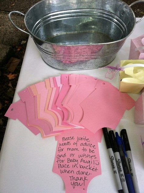 Mom To Be Party Ideas, Babyshower Games For A Girl, Baby Shower Advice Ideas, It’s A Girl Baby Shower Ideas, Baby Shower Memory Ideas, Baby Shower Games For Girls Ideas, Mommy Shower Ideas, Mom To Be Chair Decoration Ideas, Baby Shower Decor Ideas Girl