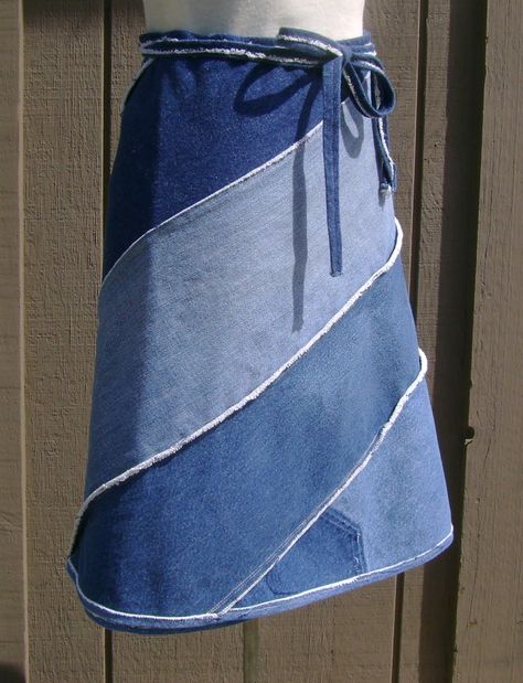 Denim Wrap Skirt Repurpose Old Jeans, Repurposed Jeans, Vestiti In Jeans, Denim Wrap Skirt, Repurposed Denim, Upcycle Sewing, Denim Projects, Repurposed Clothing, Denim Ideas