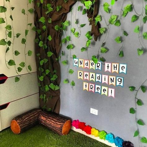 Jodi : Classroom Organization on Instagram: “Are you looking for #classroomdecor ideas? Check out this #campingtheme #readingnook posted by @learn_teach_inspire - So cute! Creating a…” Garden Bulletin Boards, Preschool Displays, Preschool Classroom Setup, Classroom Tree, Reading Tree, Bulletin Boards Classroom Decor, Library Themes, Mini Library, Classroom Organisation