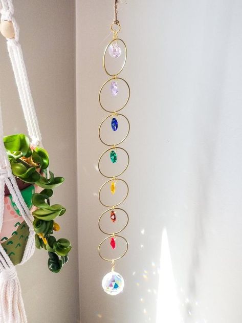 Crystal Suncatchers Diy Craft Ideas, Chakra Suncatcher, Suncatchers Diy, Wrapping Crystals, Suncatcher Crystal, Crystal Suncatchers Diy, Suncatcher Diy, Marriage Story, Diy Suncatchers