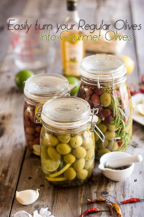 Put your own spin on an italian staple. // "Gourmet Olives" | @Sonia! The Healthy Foodie #olives #diy Canning Veggies, Packed Food, Canning Tools, Pickled Olives, Marinated Olives, Natural Girl, Olive Recipes, Green Olives, Healthy Foodie