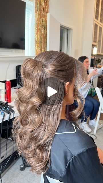 Hair Down Hairstyles Bridesmaid, Bridesmaid Hairstyles With Strapless Dress, Hair Do Wedding Bridesmaid, Bridesmaid Hair Curtain Bangs, Half Up Half Down Bridesmaids Hair, Maid Of Honor Hairstyle, Bridesmaid Hair For Long Hair, Bridesmaids Hair Half Up, Bride Simple Hairstyles