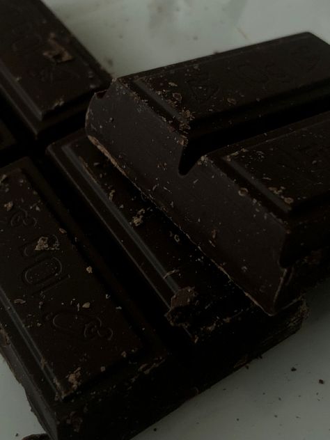 Dark Candy Aesthetic, Dark Chocolate Aesthetic, Spanish Chocolate, Chocolate Aesthetic, Lemon Cheese, Chocolate Factory, Chocolate Bars, Chocolate Baking, What To Make