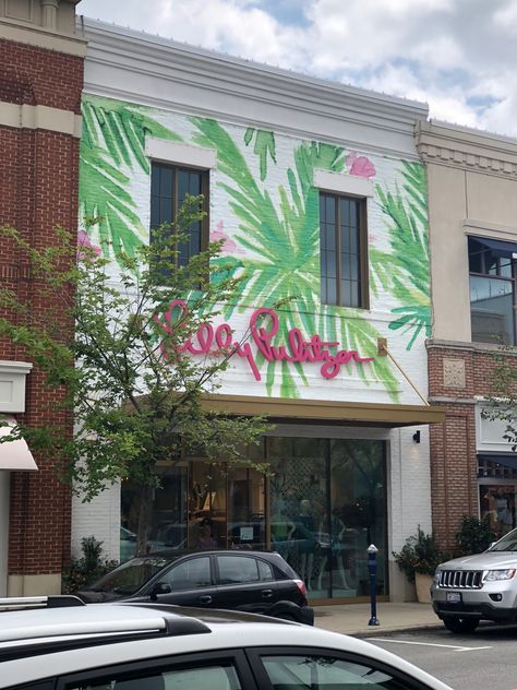 Lilly Pulitzer store at Easton Town Center, Columbus, Ohio Planet Coaster, Town Center, Columbus Ohio, Urban Design, Columbus, Lilly Pulitzer, Ohio, Planets, Miami