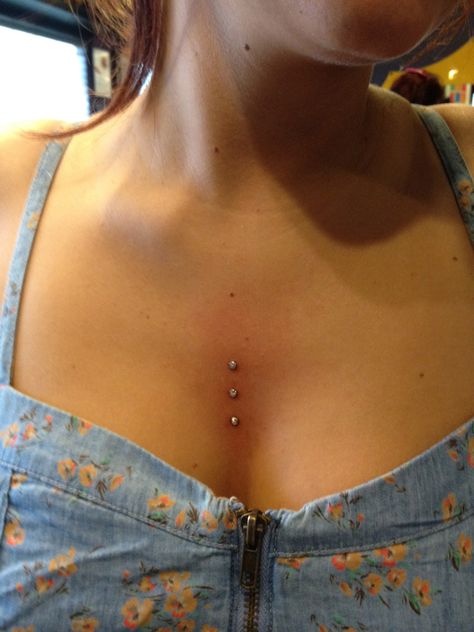 Sternum Piercing Dermal, Sternum Piercing, Beautiful Piercings, Chest Piercing, Dermal Anchor, Dermal Piercing, Piercing Ideas, Body Piercings, Body Mods