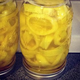 After 2 batches, I found the way I prefer to can banana pepper rings so they have a nice crunch to them (the first batch I tried were way to... Open Kettle Canning, Pepper Rings Recipe, Canning Hot Peppers, Freezing Recipes, Canning Banana Peppers, Banana Pepper Rings, Recipes With Banana Peppers, Sweet Banana Peppers, Canning Peppers