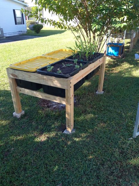 Portable Garden Beds, Fabrication Table, Modular Garden, Raised Garden Bed Plans, English Garden Design, Portable Garden, Garden Shelves, Diy Raised Garden, Backyard Vegetable Gardens