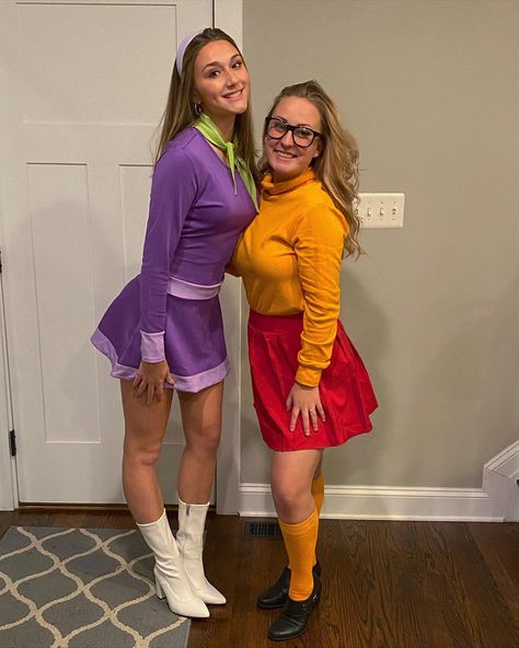 Scooby Doo Disfraz, Daphne Blake Costumes, Scooby Doo Cosplay, Daphne Halloween Costume, Scooby Doo Halloween Costumes, Scooby Doo Costumes, Daphne Scooby Doo Costume, Scooby Doo Halloween, Daphne Costume