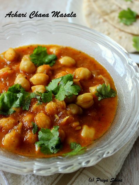 Achaari Chana Masala - Chickpeas #curry made pickled spices! Chickpea Masala, Chana Recipe, Chole Masala, Chickpea Recipes, Masala Recipe, Indian Cooking, Indian Dishes, Pressure Cooker Recipes, Garam Masala